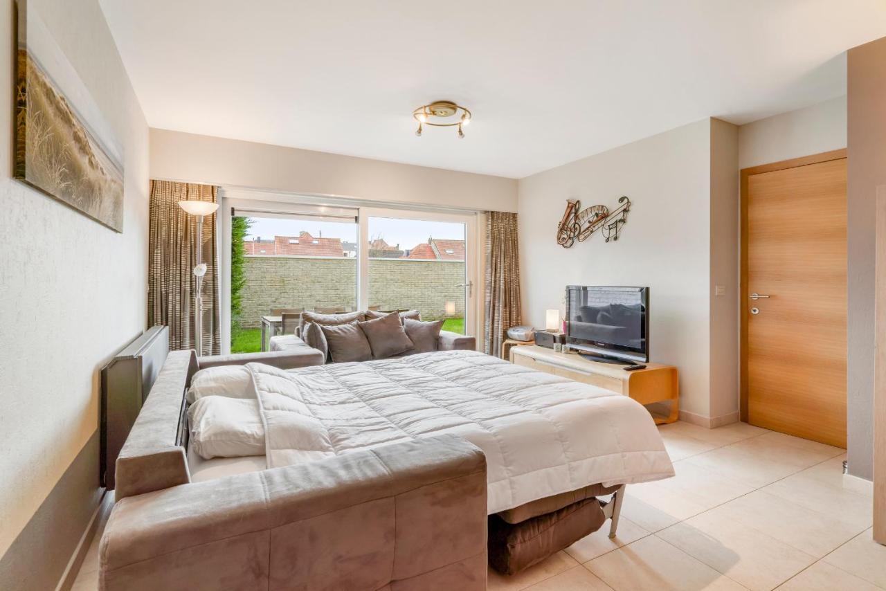Luxury Apartment With Garden Close To The Beach Oostende Eksteriør bilde